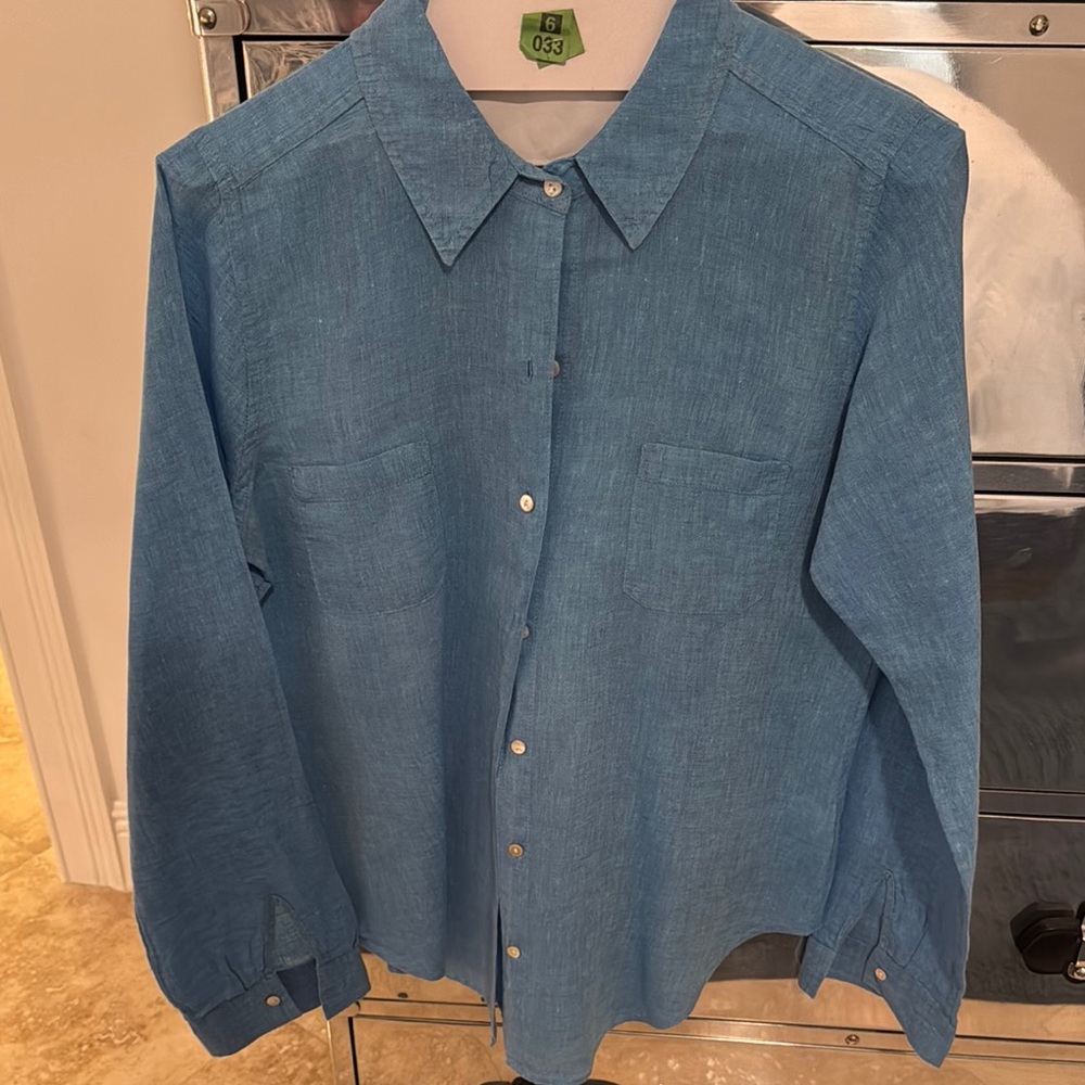 Lily Pulitzer Blue linen Button-Up Shirt